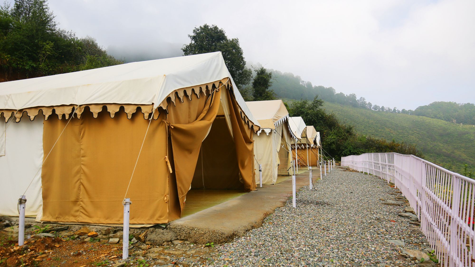 נייניטל The Swiss Village Resort מראה חיצוני תמונה