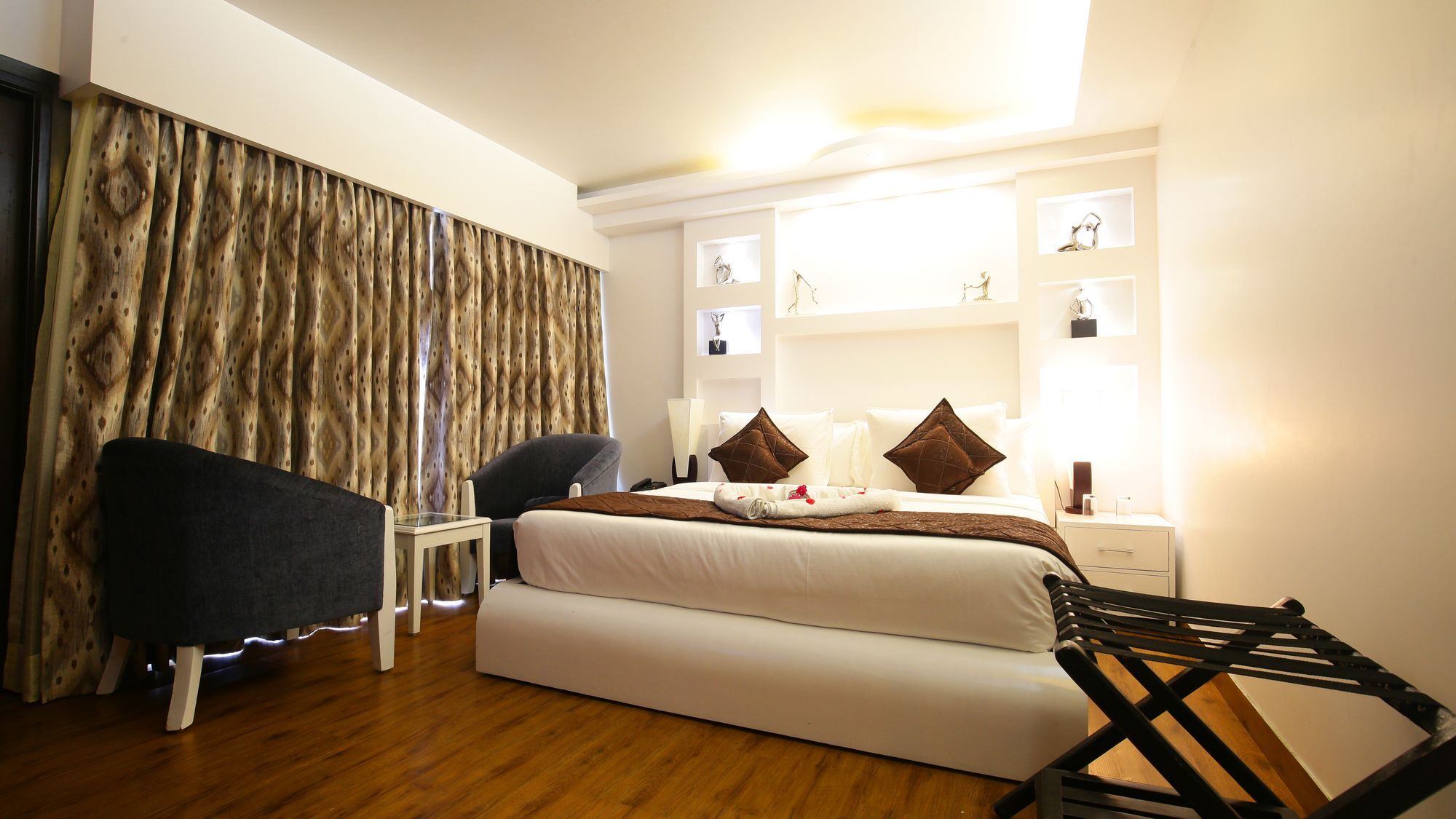 נייניטל The Swiss Village Resort מראה חיצוני תמונה