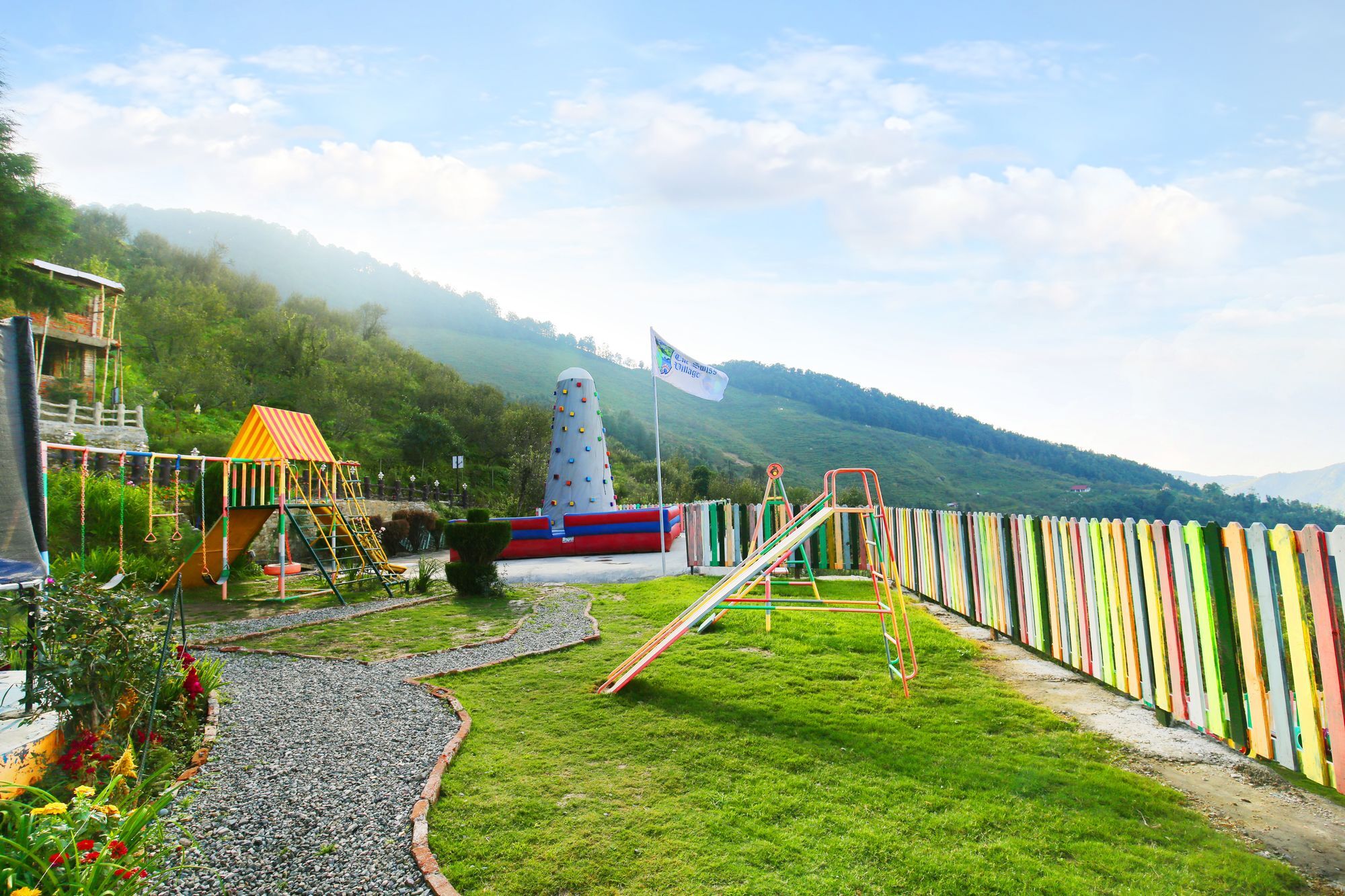 נייניטל The Swiss Village Resort מראה חיצוני תמונה